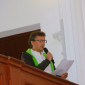 KV-Mitglied Hans-Petre Thomas bei der Lesung der 10 Gebote